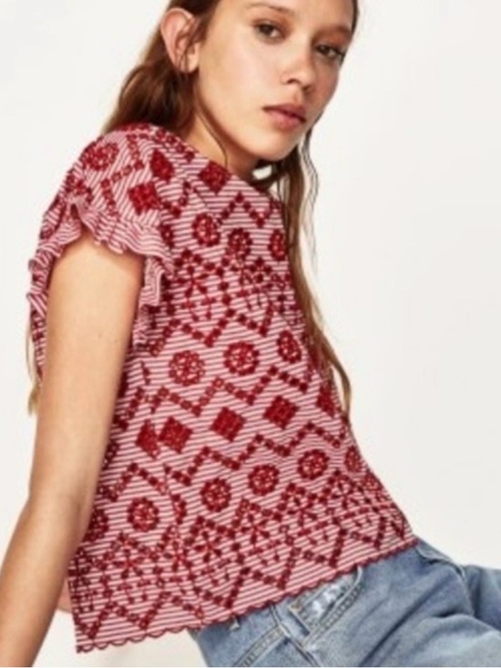 Zara Tops - Zara Striped Eyelet Boxy Style Top
